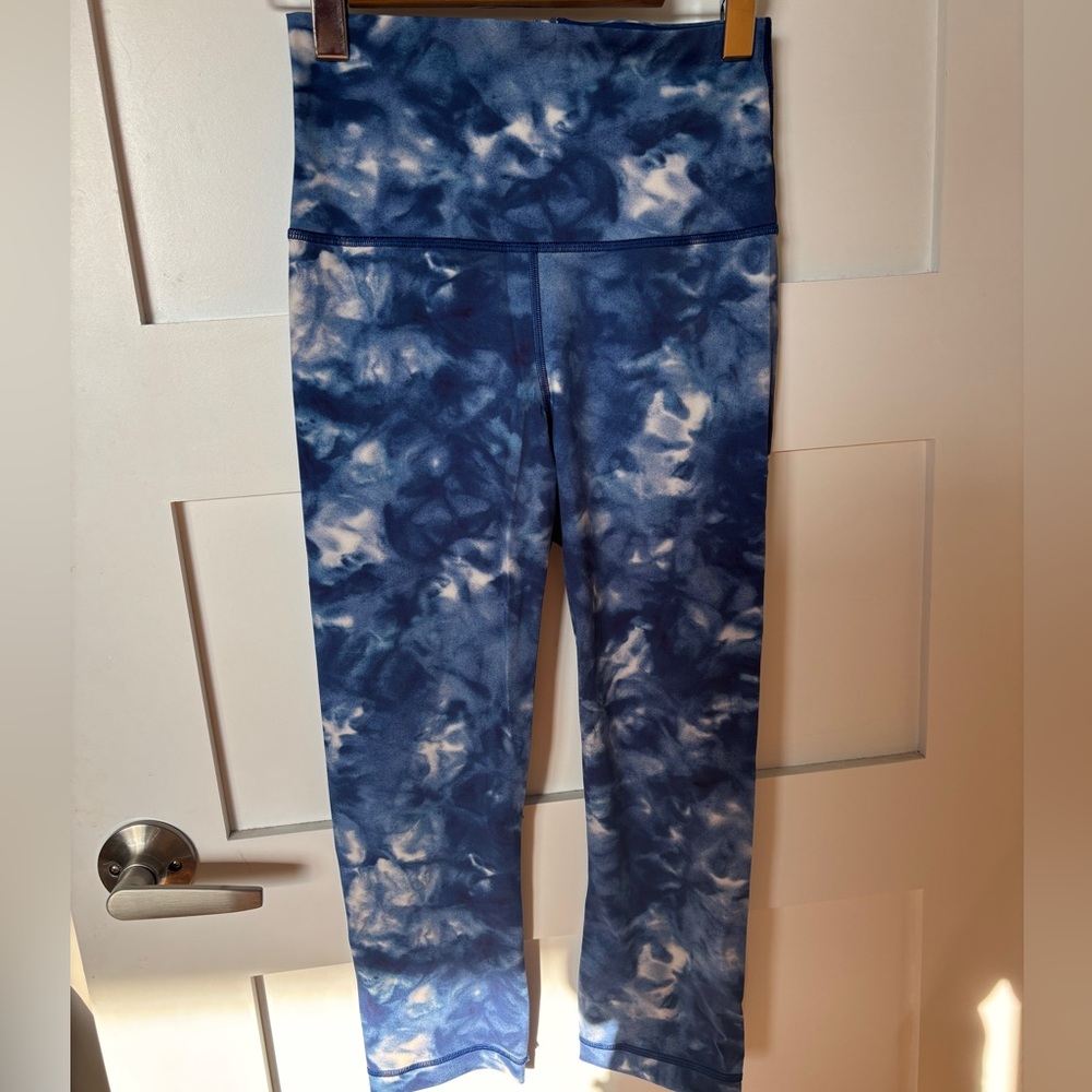 lululemon athletica Blue Tie-Dye High-Waist Capri Leggings